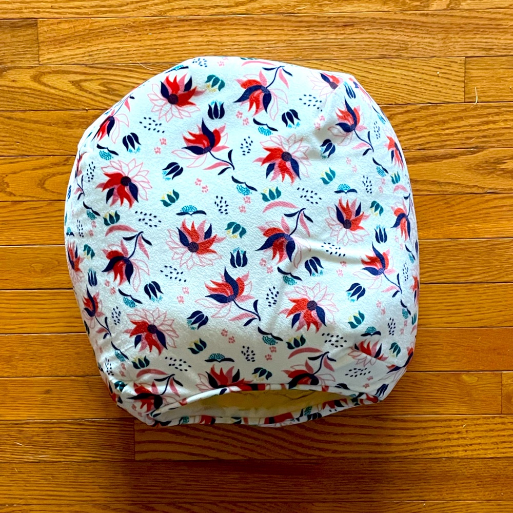 Cat Bed: Hideout Cave Pet Bed, S/M